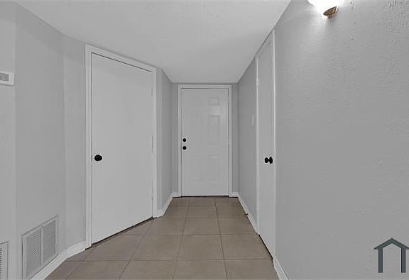 2nd image of 19722 Oakhall Dr