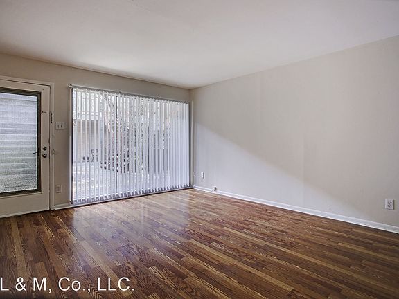 3rd image of 229 Westmoreland St #8116679
