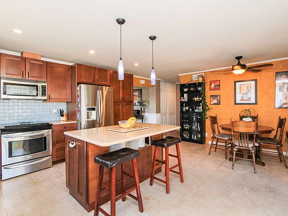 2nd image of 10935 Bali Lane