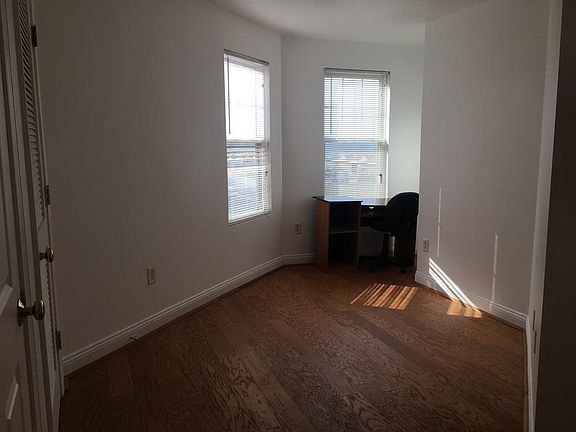 4th image of 169 Nantasket Ave APT 10
