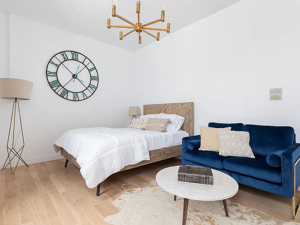 1st image of 36 W 35th St APT 6D