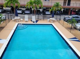 1075 W 68th St APT 219, Hialeah, FL 33014