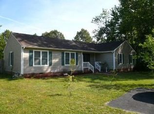5729 Crany Creek Dr, Gloucester, VA 23061
