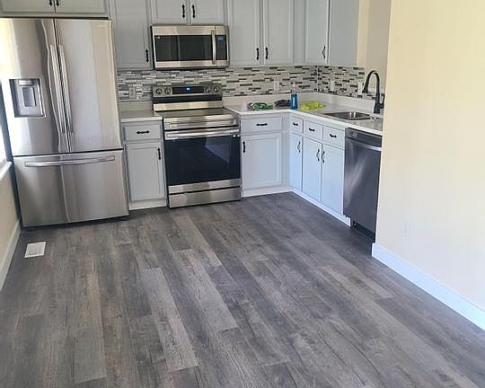 4th image of 225 N Daniel Dr W