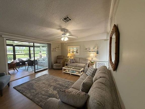 5th image of 2109 Pier Dr