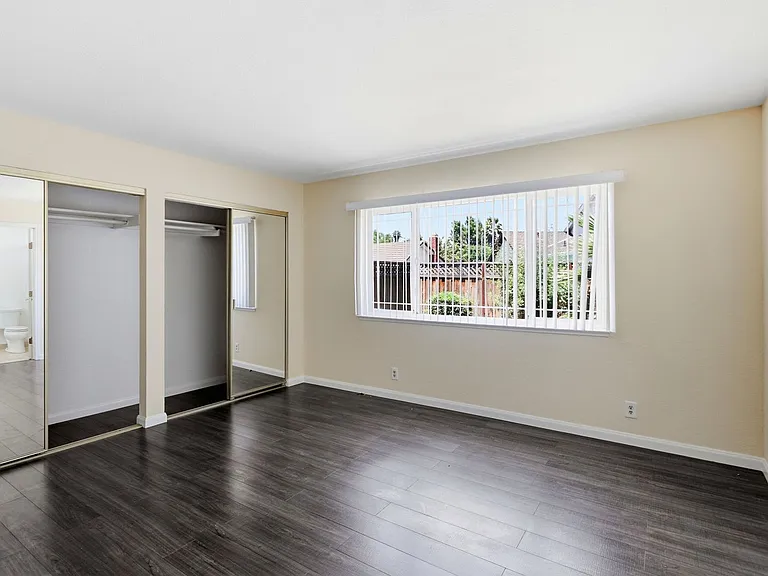 663 Albion Dr — Photo 29