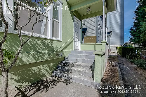 4707 Brooklyn Ave NE #B Photo 1