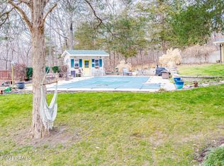 4859 Winchester Dr, Tebbetts, MO 65080