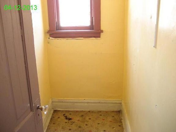 3rd image of 1432 S 49th Ave