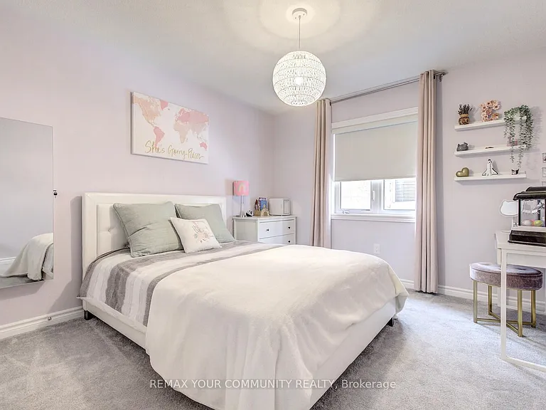 953 Barton Way — Photo 33