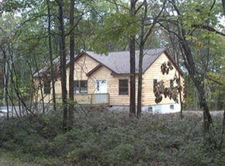 188 Rimrock Cir, Hawley, PA 18428