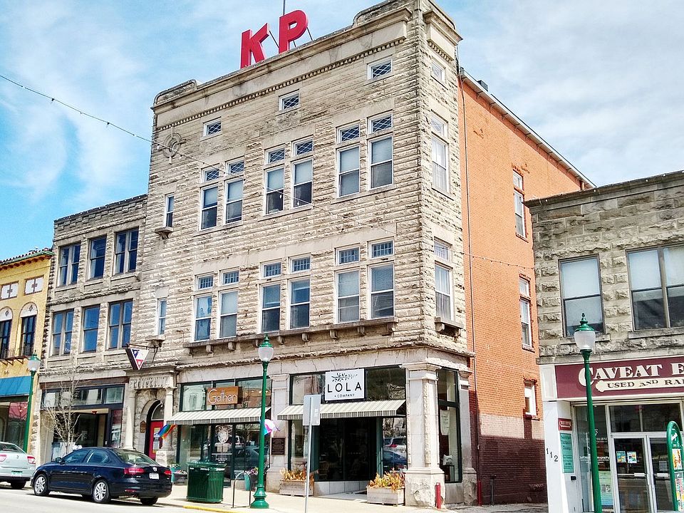 1st image of 116 1/2 N Walnut St #2B-1Ba-996Sqft