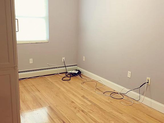 4th image of 1423 116th St Floor 2