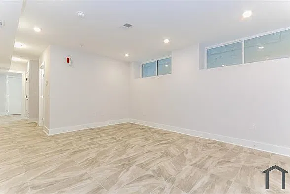 3 bed, $2,195 — Photo 3