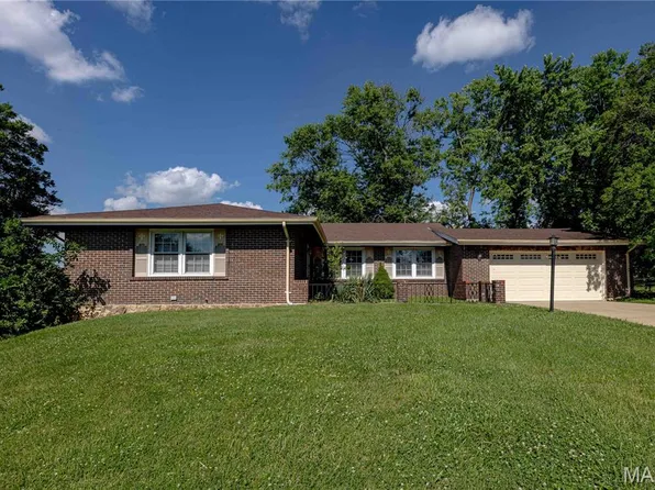 1212 Cheverly Ct, Saint Louis, MO 63146