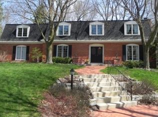 301 Ozark Trl, Madison, WI 53705