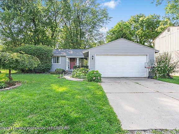 2nd image of 6067 Hart St