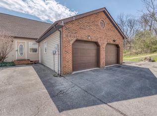321 Autumn Creek Ln #321, Gray, TN 37615