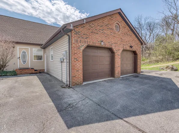 321 Autumn Creek Ln #321, Gray, TN 37615