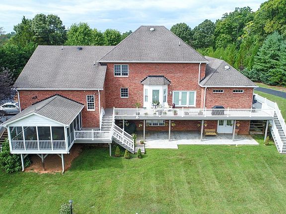 4th image of 420 Casaloma Dr