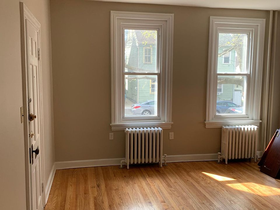 2nd image of 734 Center St #1