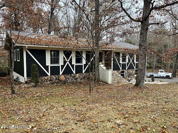 2nd image of 148 Camelia Dr