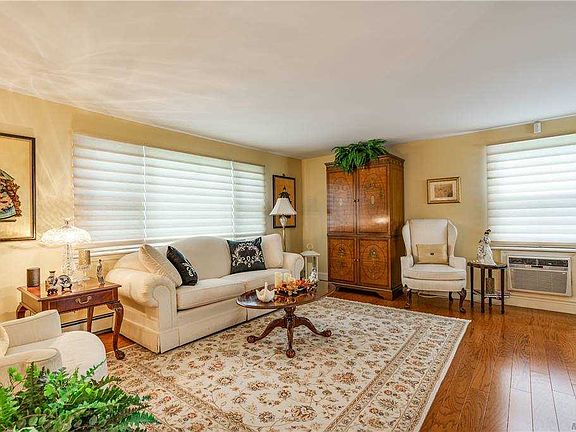 5th image of 23 Manchester Ln