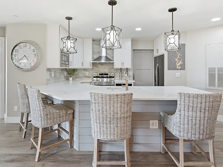 18591 Vineyard Point Ln — Photo 9