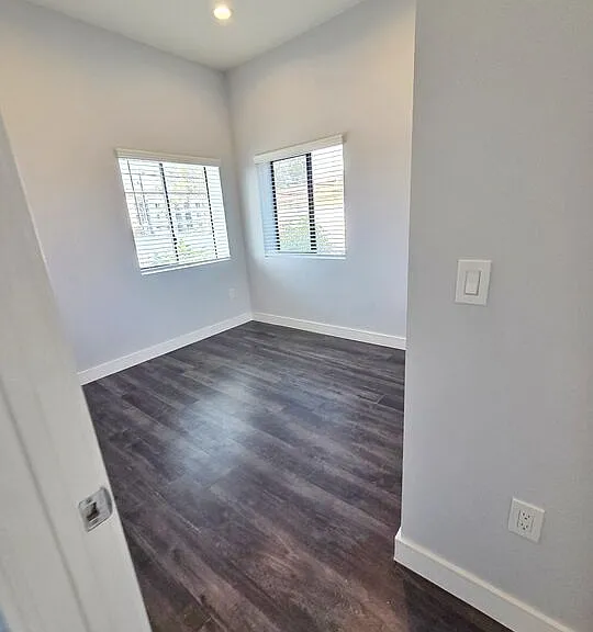 2651 S Hobart Blvd #6 — Photo 10