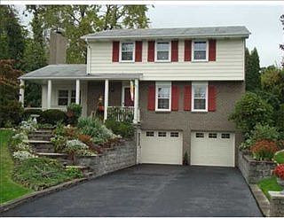 2nd image of 606 Westchester Dr