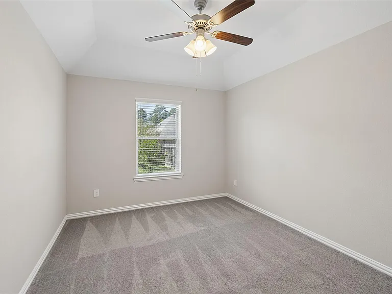 2357 Old Stone Dr — Photo 19