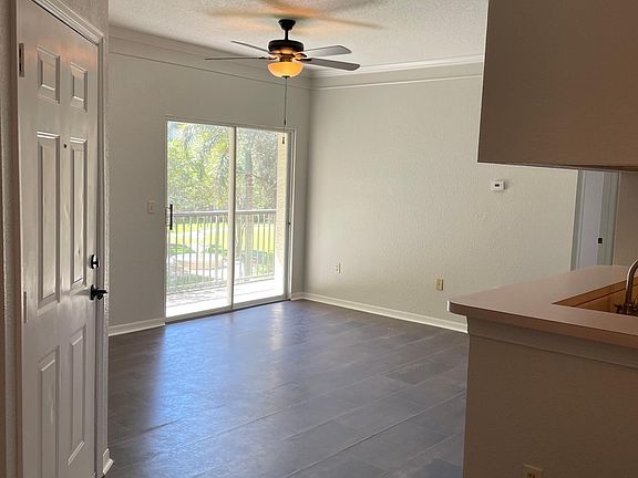 3rd image of 11521 Villa Grand