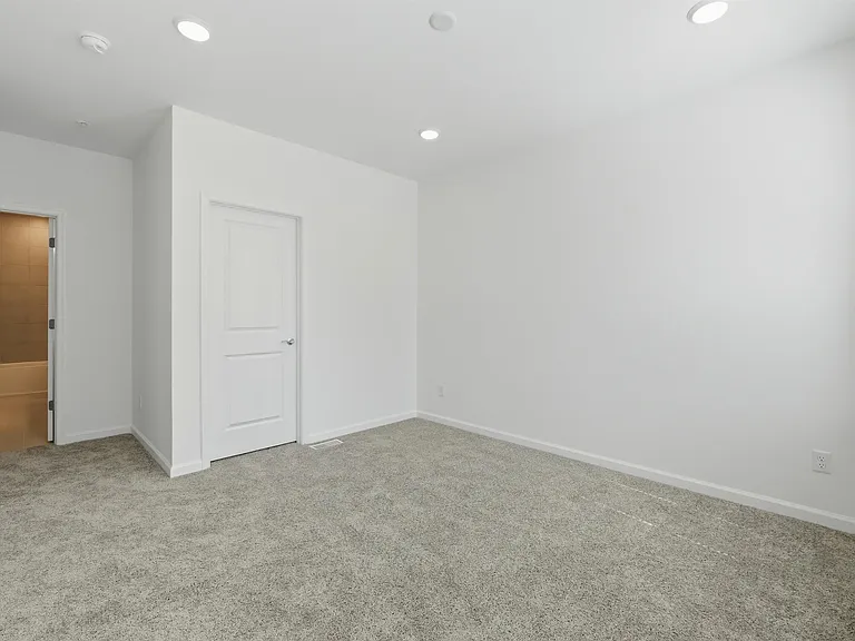 400 Willow Ave #409 — Photo 17