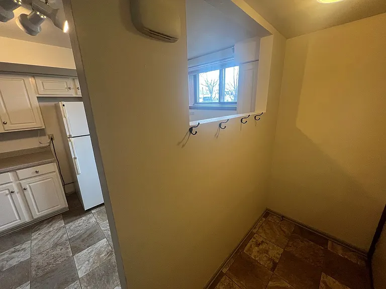 129 N Main St — Photo 13