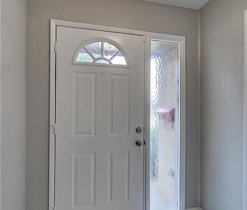 3rd image of 2735 Hollandale Ln