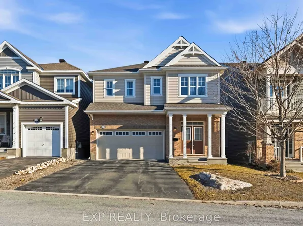 220 Willowdusk St, Ottawa, ON K2M 0L3