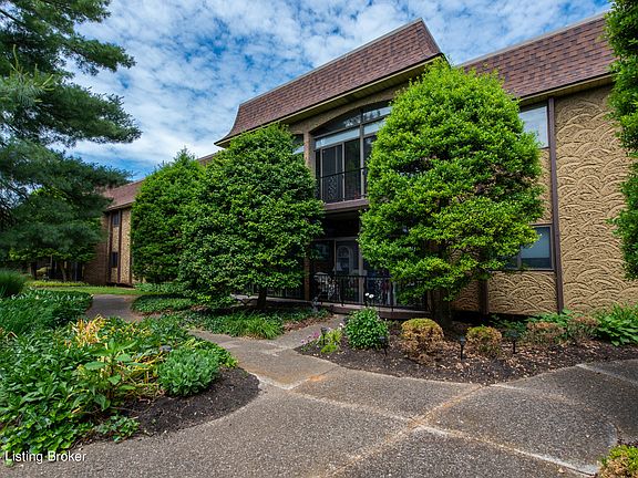 2nd image of 1602 Gardiner Ln APT 224