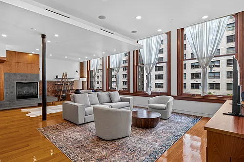 10 E 14th St #6 Photo 1