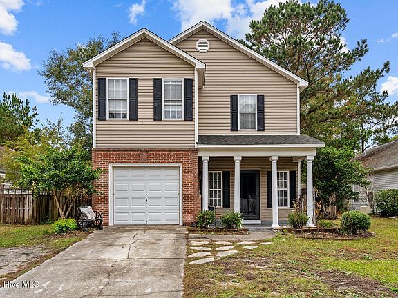 3rd image of 150 Raye Drive