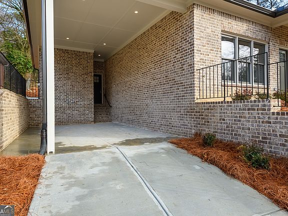 4th image of 2608 Baker Rd NW