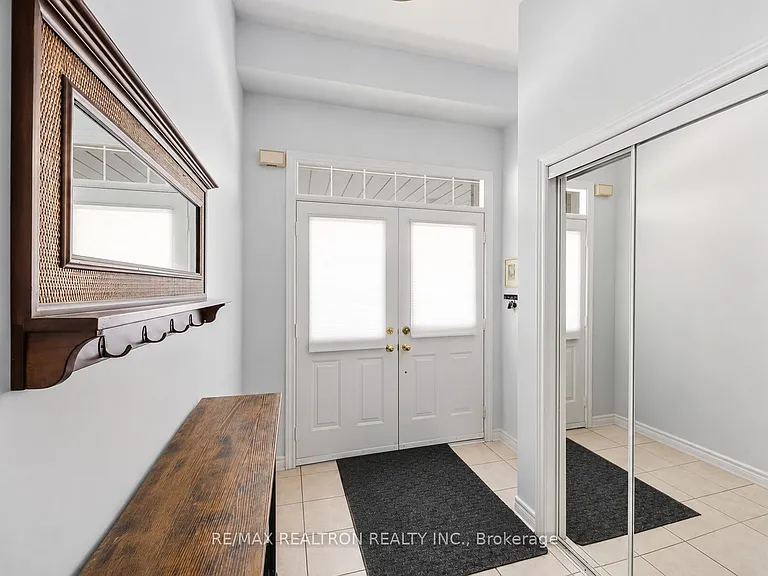 23 Amberty St — Photo 2