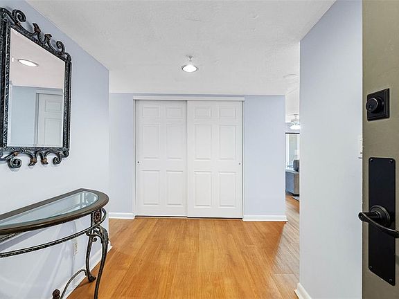 3rd image of 1480 Gulf Blvd APT 1011