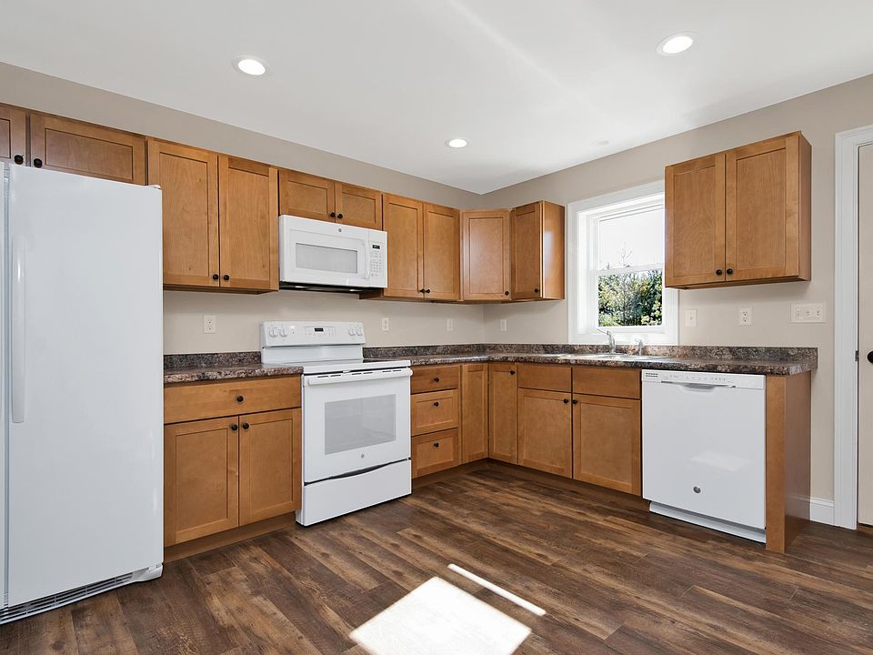 137 Long Hill Rd, Gray, ME 04039 Zillow