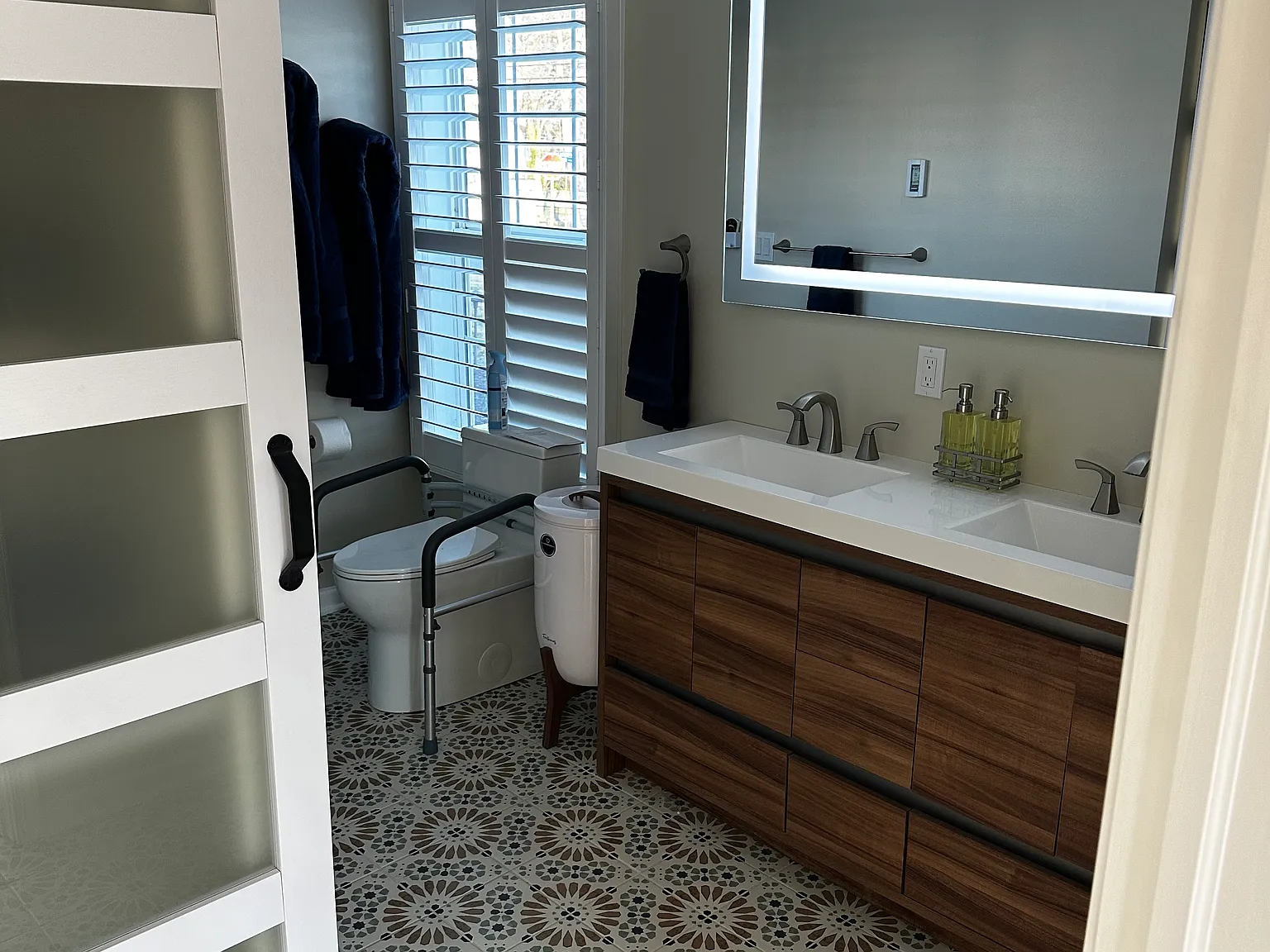 4 bed, 3750 sqft, $4,000 — Photo 3