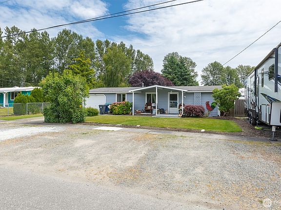 3rd image of 500 N Barker Street