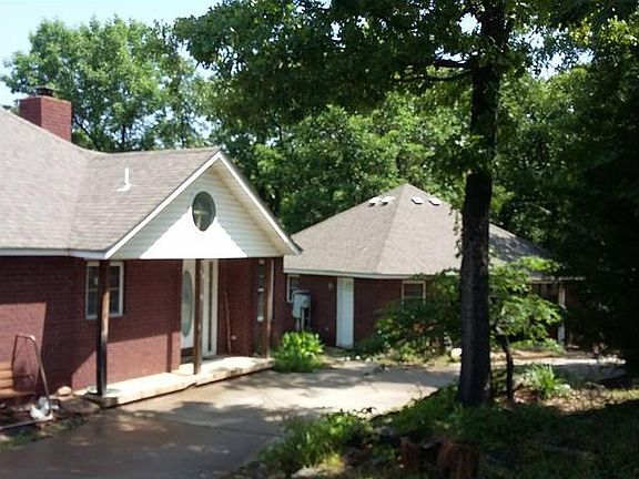 2nd image of 2414 Avalon Dr