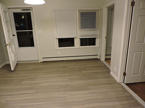 4th image of 291 Gainsborg Ave E #234