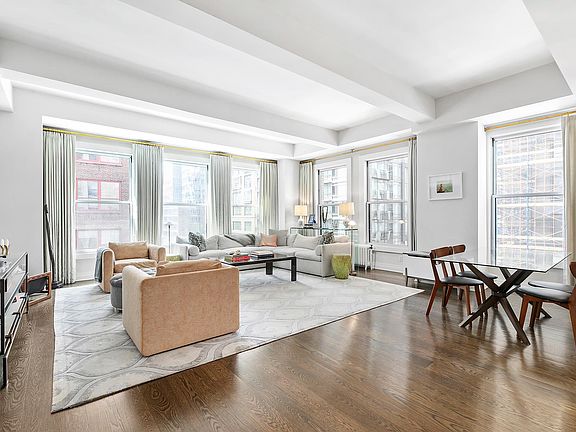 4th image of 425 Park Ave S #5AB