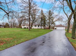 38955 N Delany Rd, Wadsworth, IL 60083