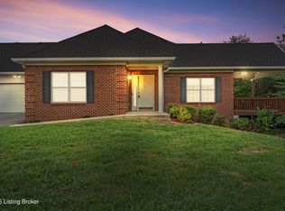 10403 Pine Glen Cir, Louisville, KY 40291